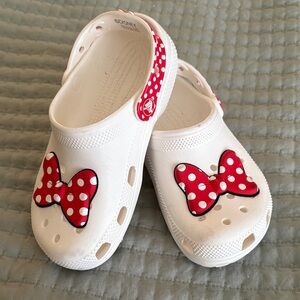 White Minnie Mouse bow Disney CROCS